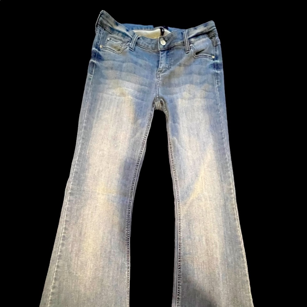 Andora Boutique- Celebrity Pink distressed denim flare leg jeans- 9/29